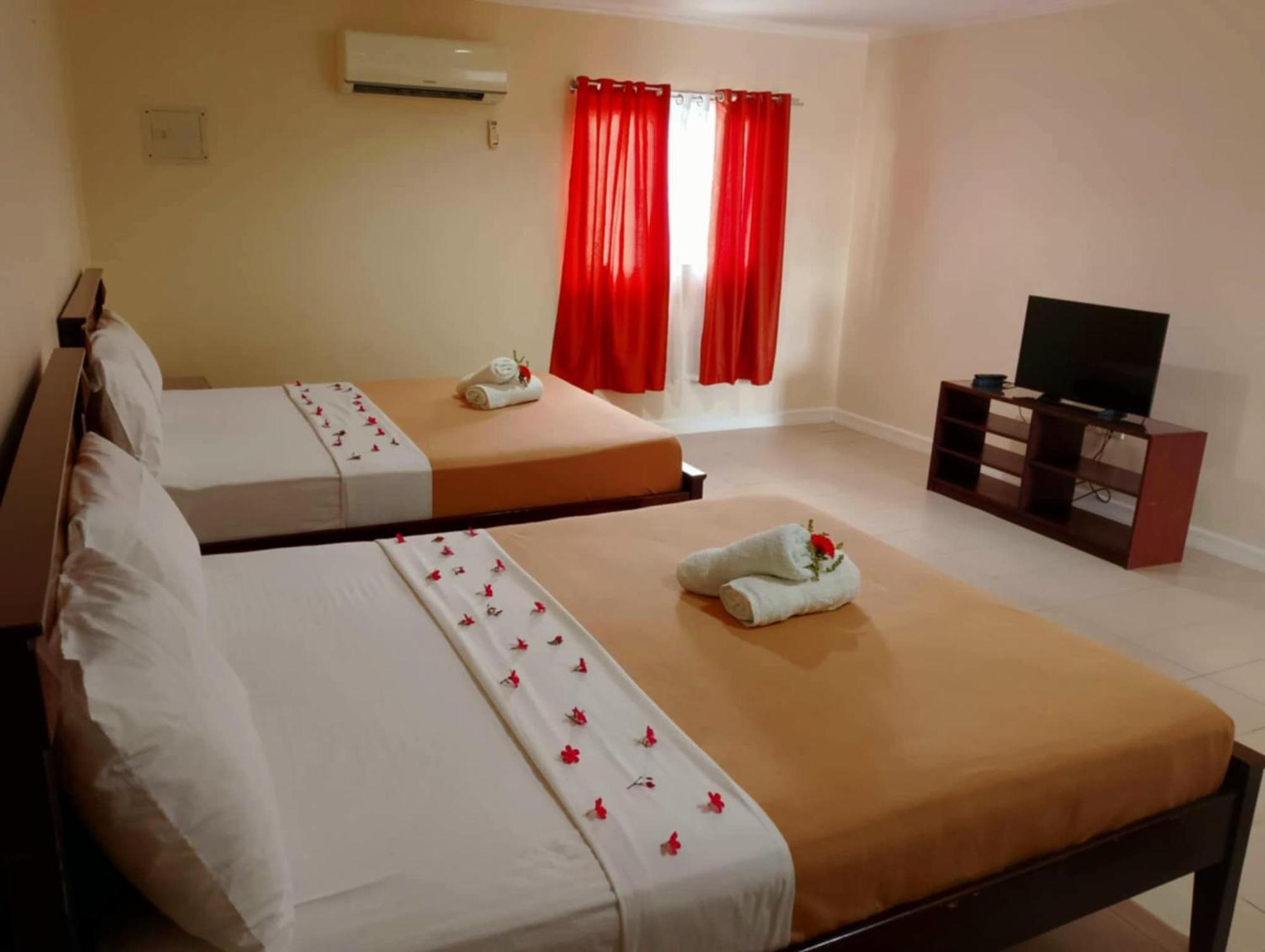 Villa Del Pueblo Inn Panglao City Exterior foto
