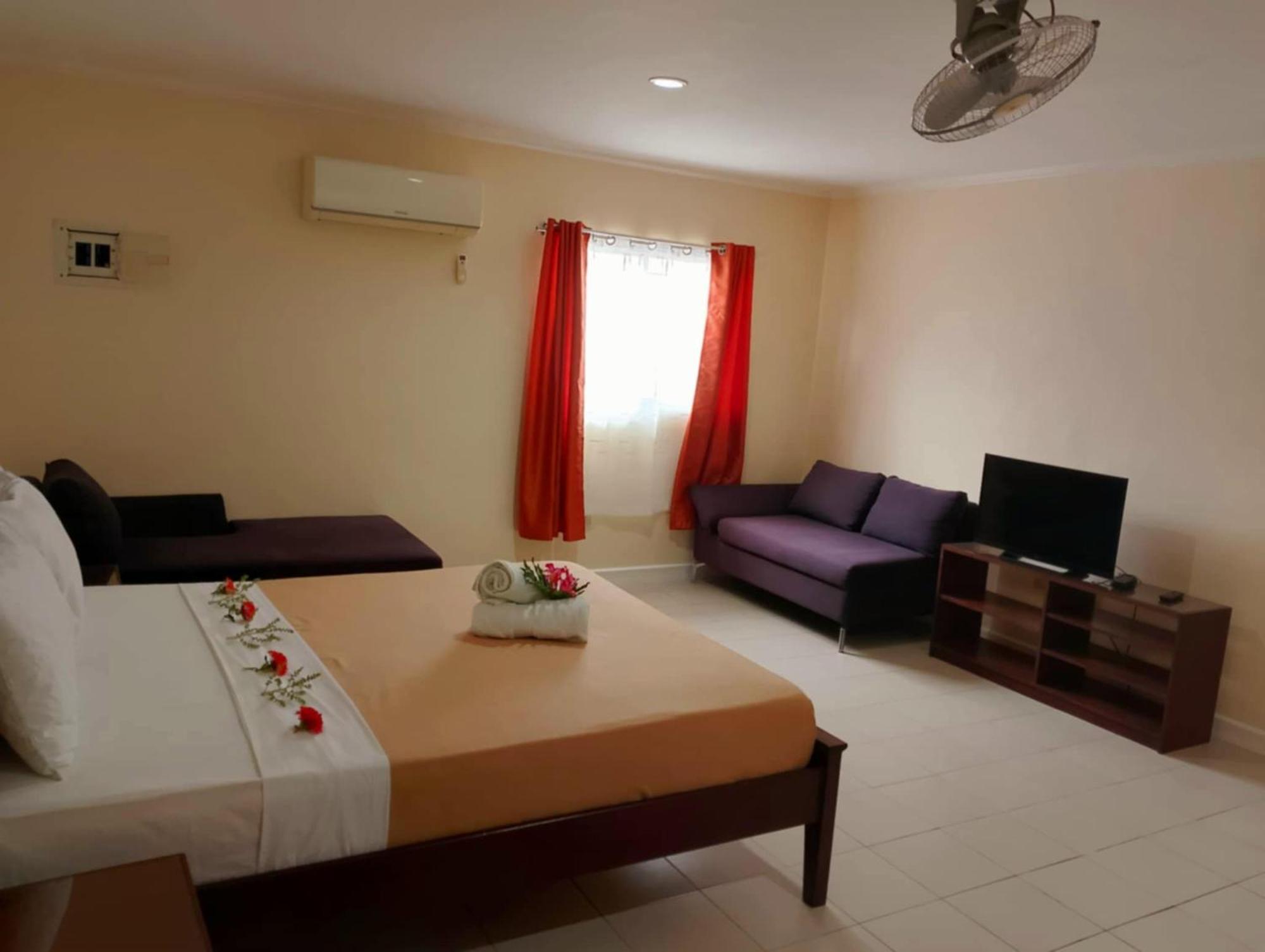 Villa Del Pueblo Inn Panglao City Exterior foto